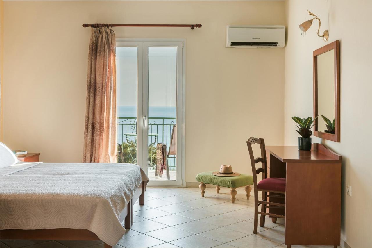Eagle'S Nest Apartment Lourdata  Ngoại thất bức ảnh
