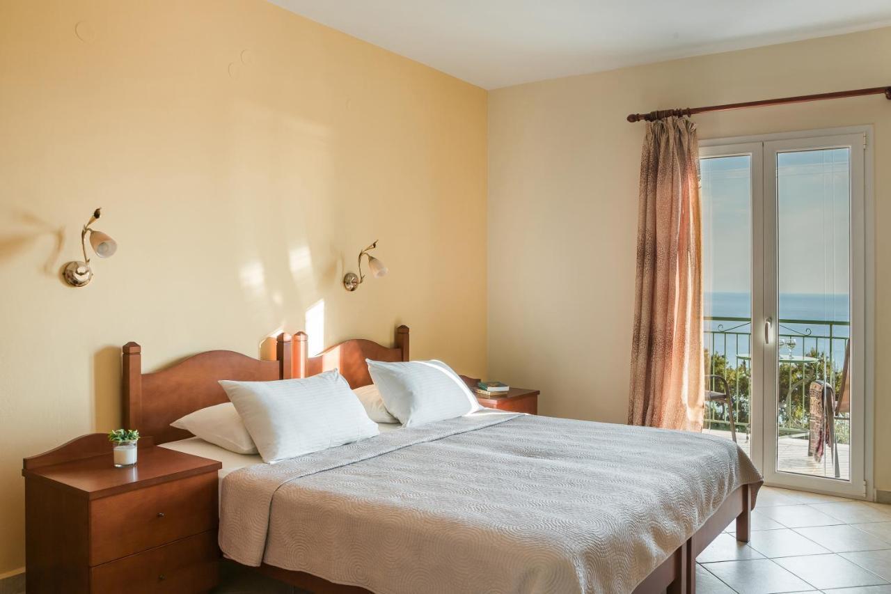 Eagle'S Nest Apartment Lourdata  Ngoại thất bức ảnh