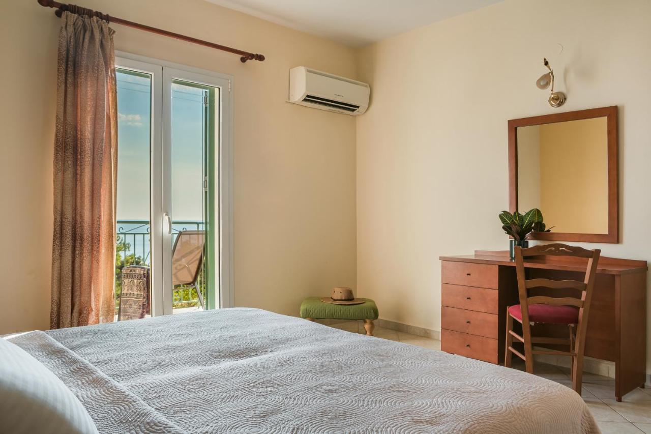 Eagle'S Nest Apartment Lourdata  Ngoại thất bức ảnh